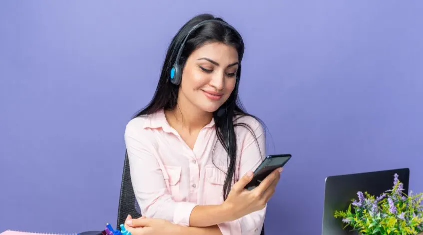 Experienced remote virtual assistant managing client communication and projects