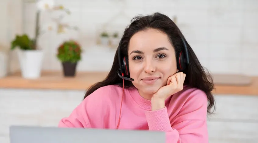 Professional virtual executive administrative assistant working remotely