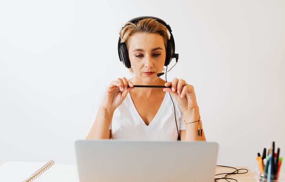 How to manage virtual assistants